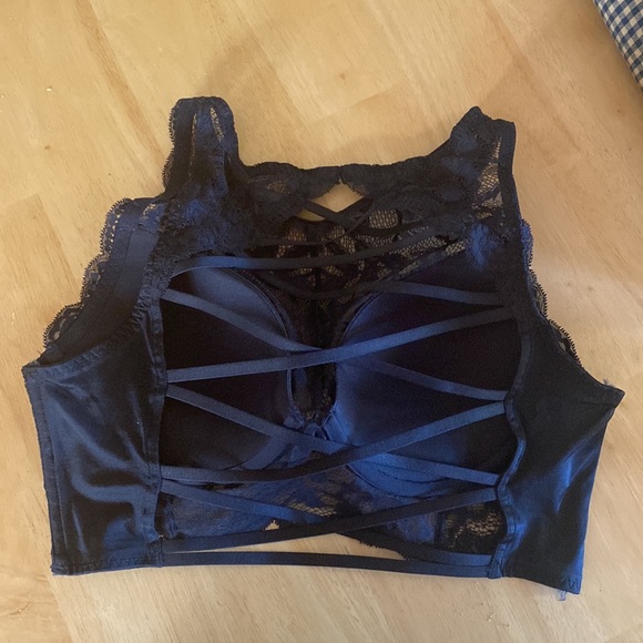 Black bralette LaSenxa - Picture 2 of 5